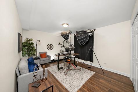 704 Florence Avenue Evanston IL 60202