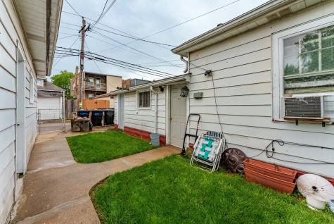 1344 Cuyler Avenue Berwyn IL 60402