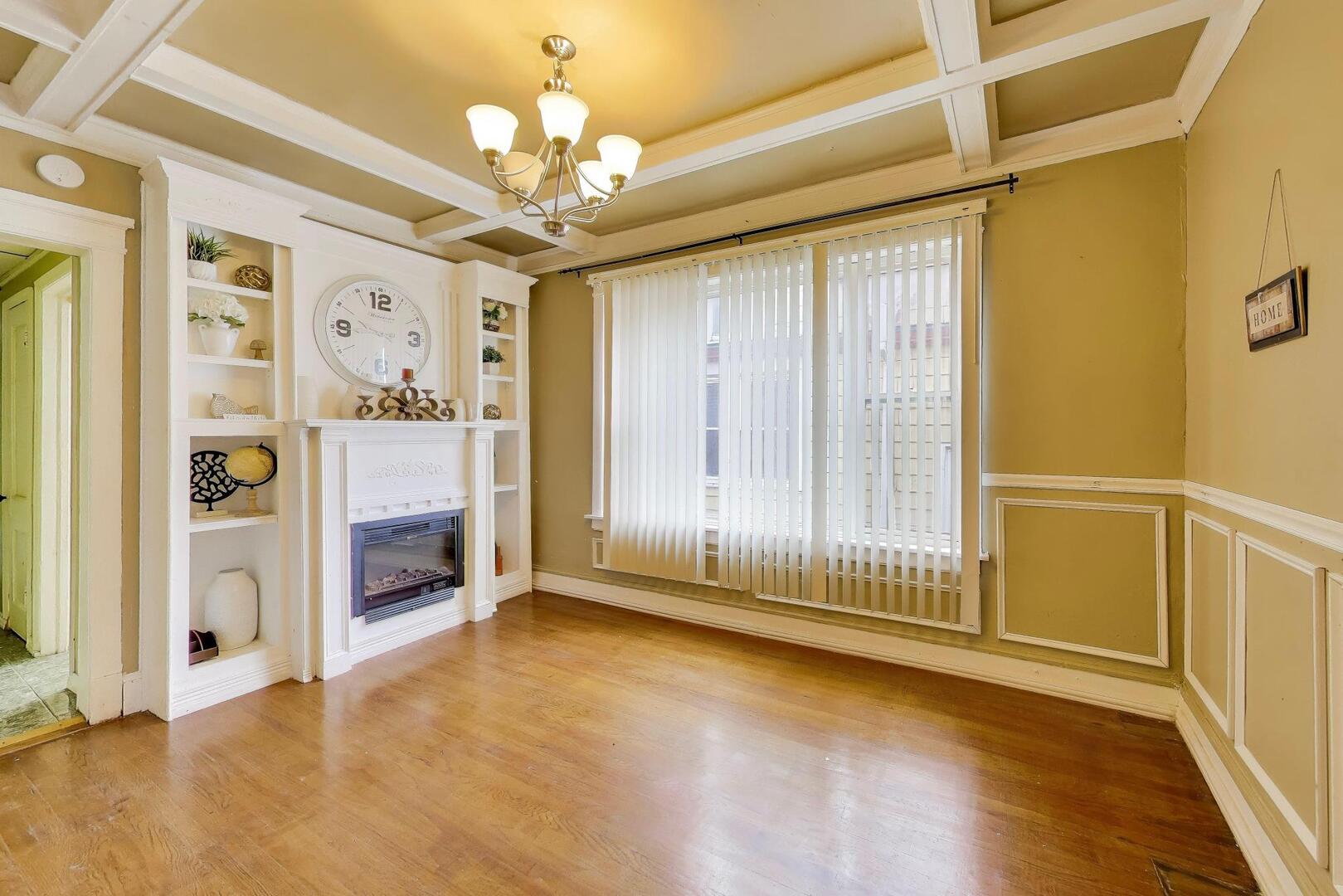 1428 East 71st Place Chicago IL 60619