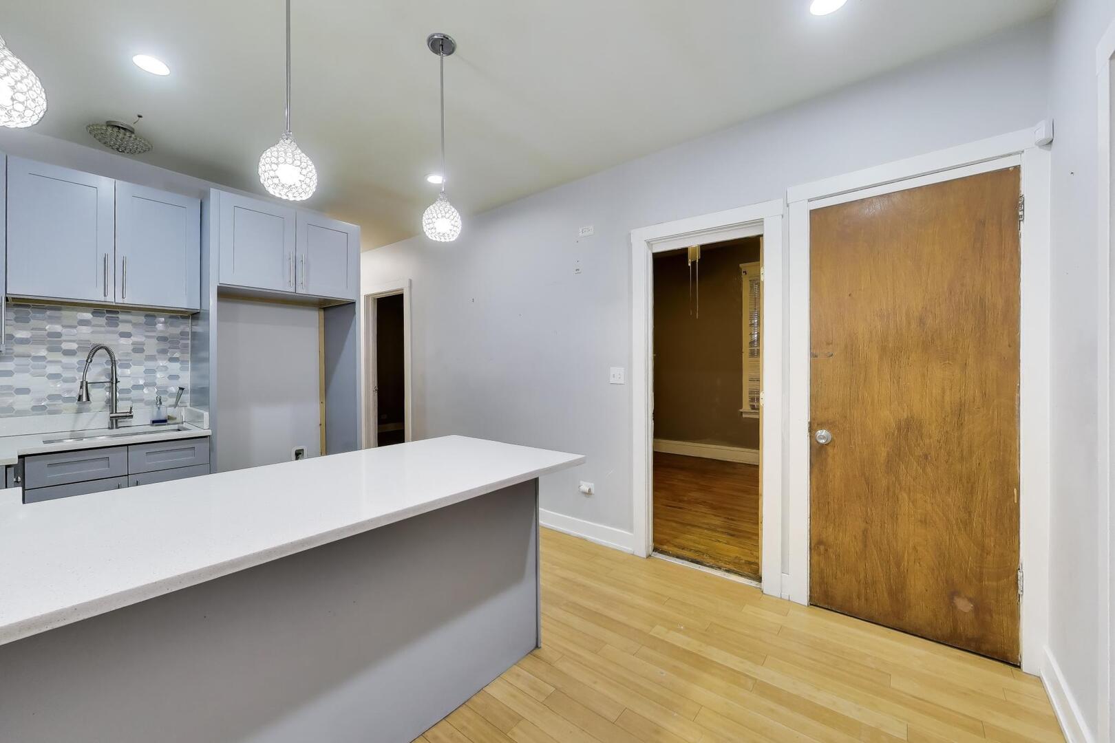 1428 East 71st Place Chicago IL 60619