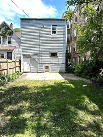 7142 South Lowe Avenue Chicago IL 60621