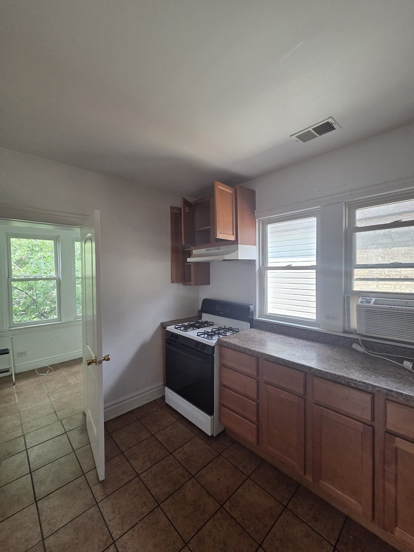 6928 South Maplewood Avenue Chicago IL 60629