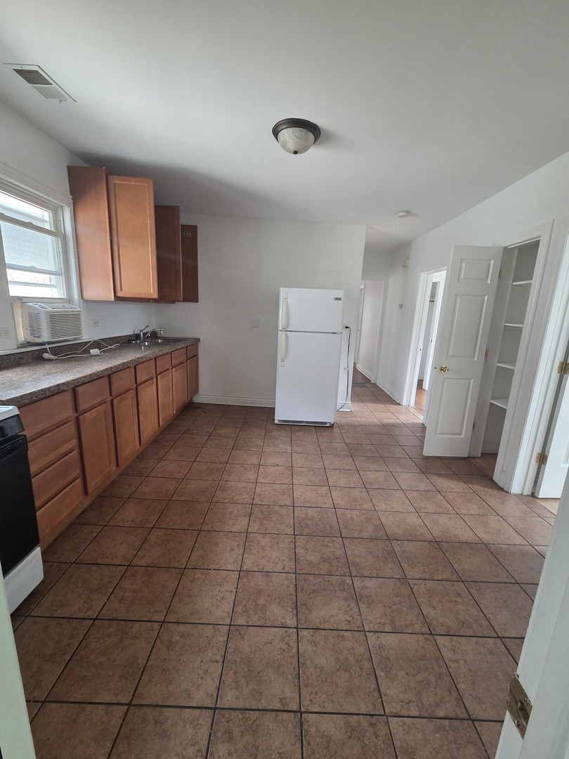 6928 South Maplewood Avenue Chicago IL 60629