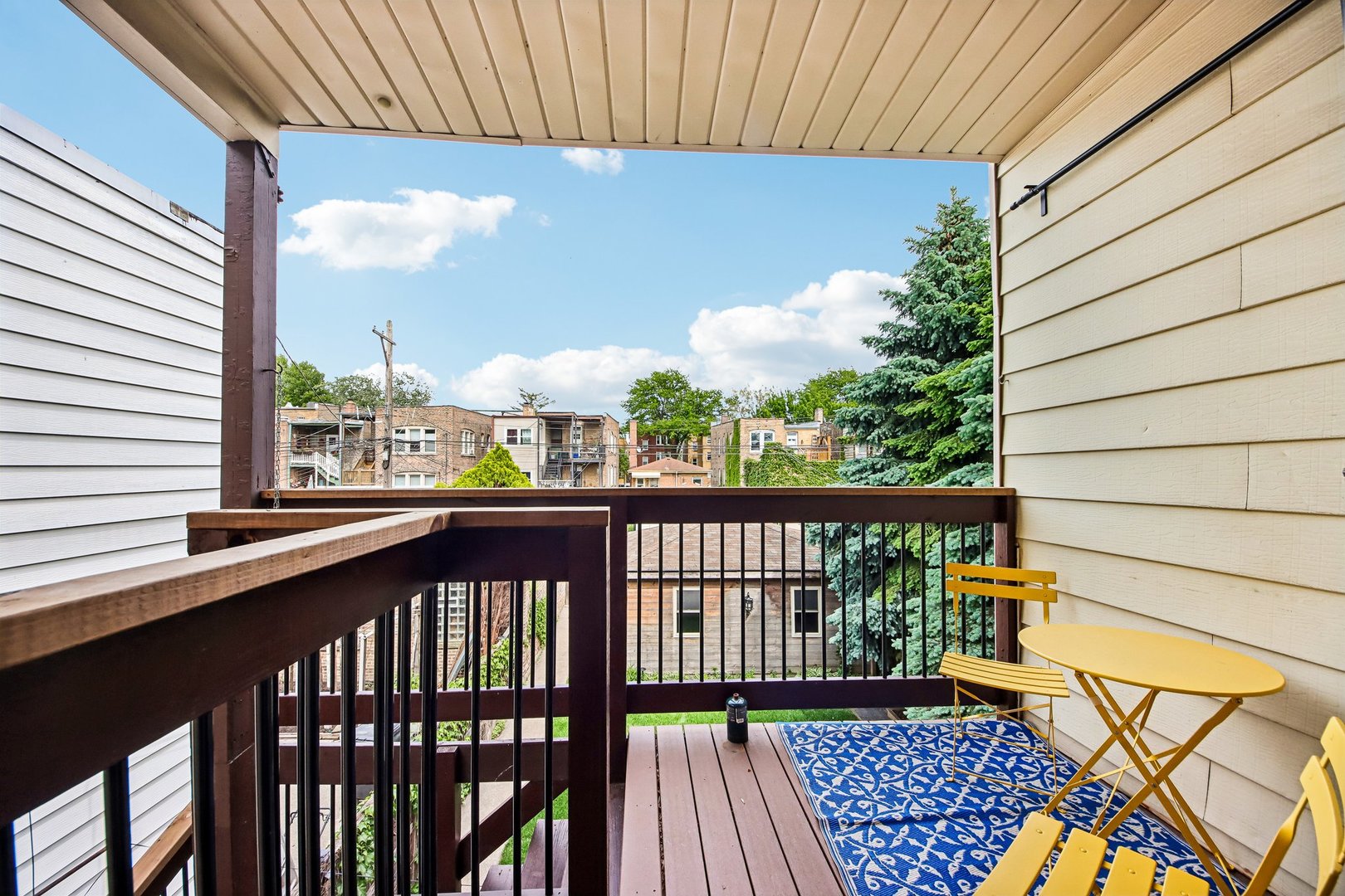 5643 North Campbell Avenue Chicago IL 60659