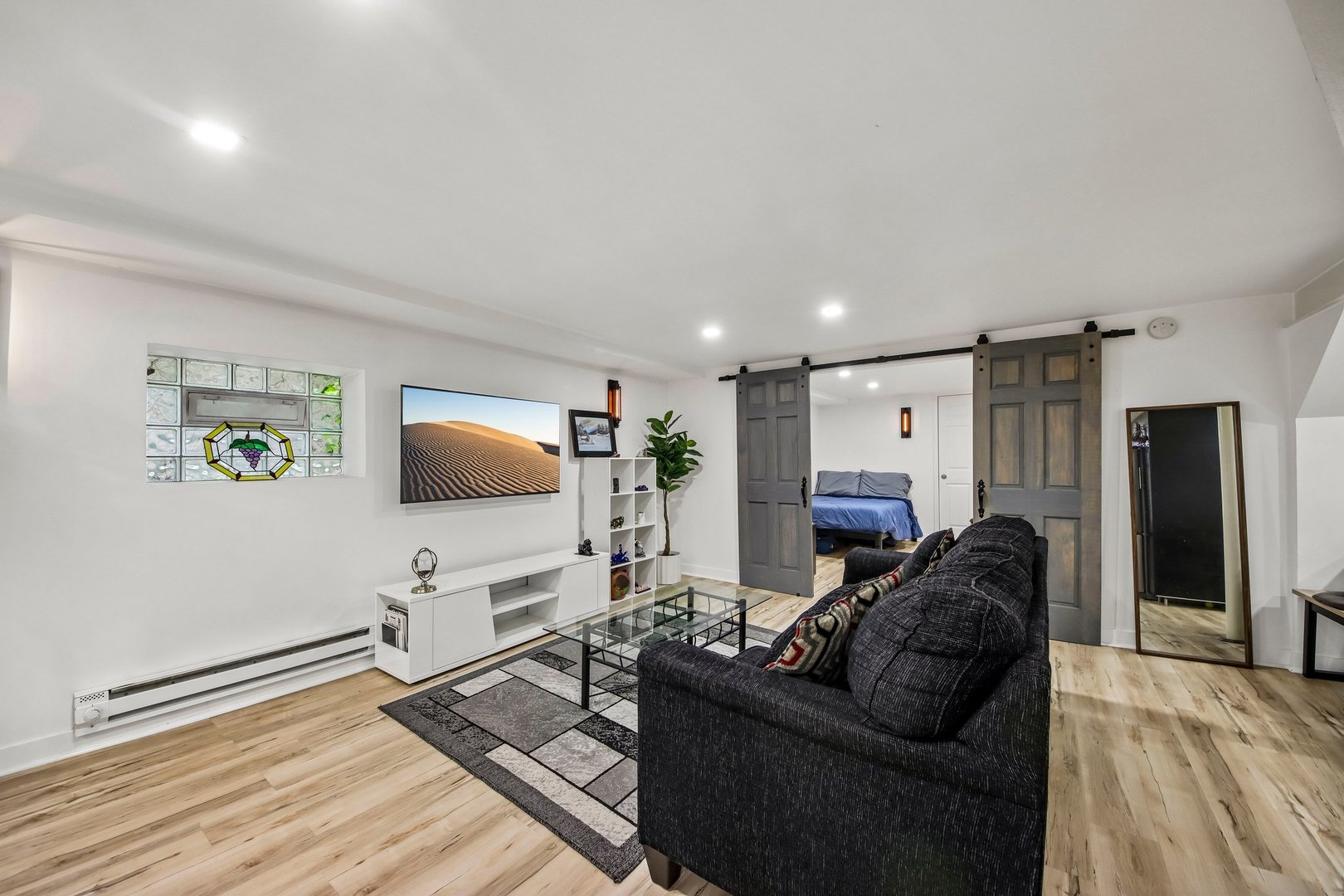 5643 North Campbell Avenue Chicago IL 60659