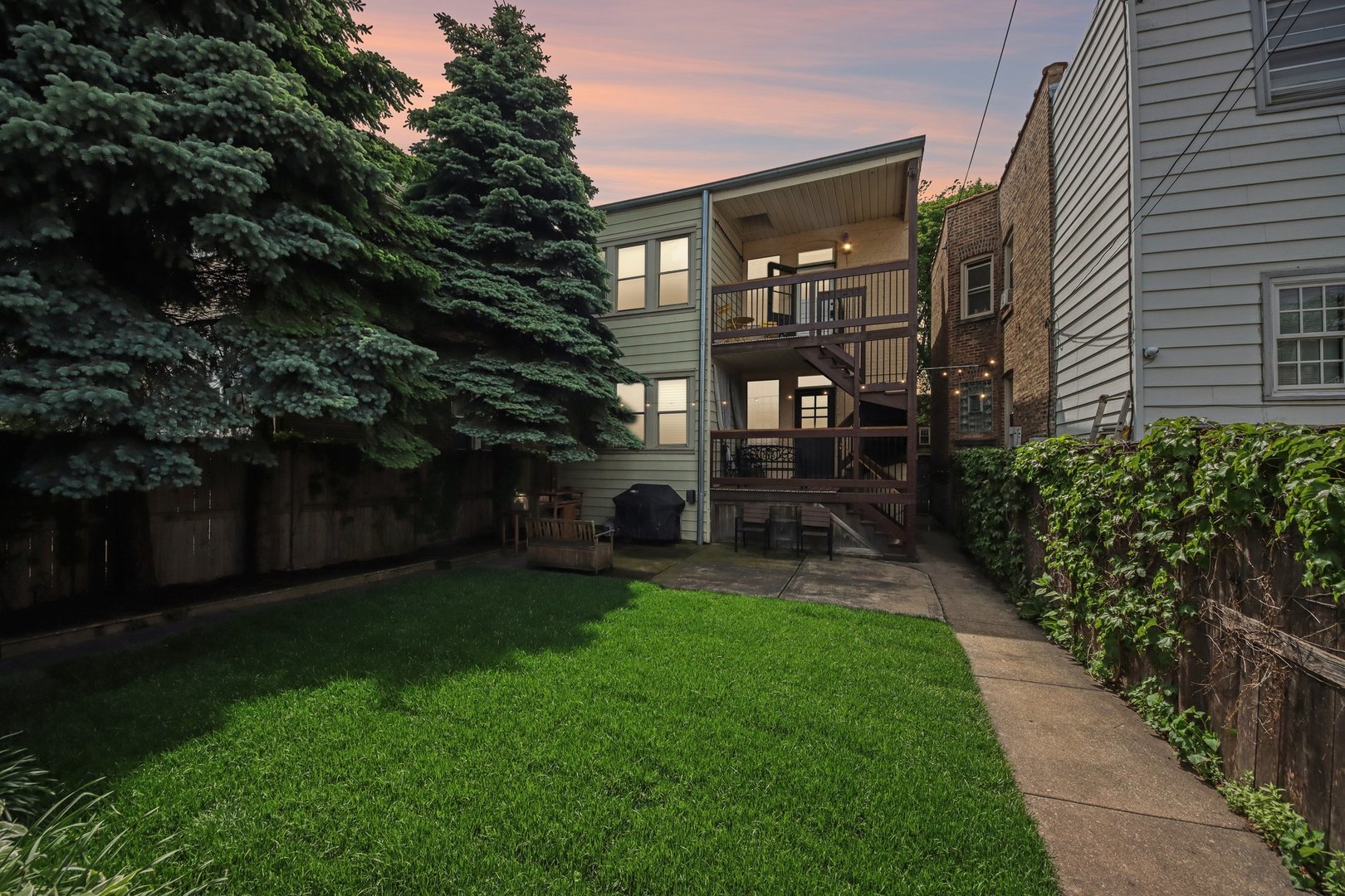 5643 North Campbell Avenue Chicago IL 60659