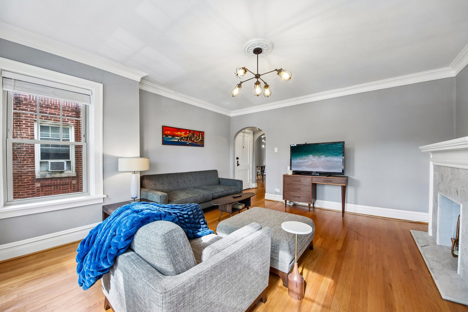 5643 North Campbell Avenue Chicago IL 60659