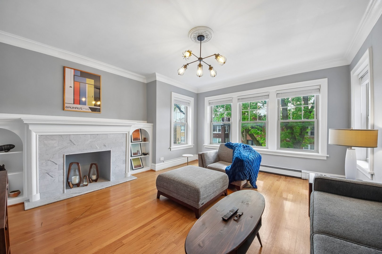 5643 North Campbell Avenue Chicago IL 60659
