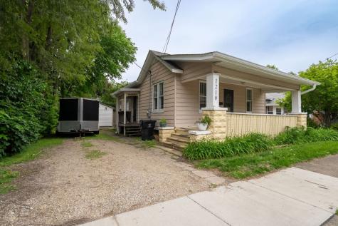 1210 North Madison Street Bloomington IL 61701