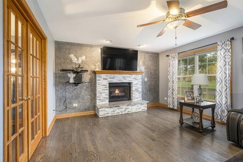 257 Pine Street Beecher IL 60401