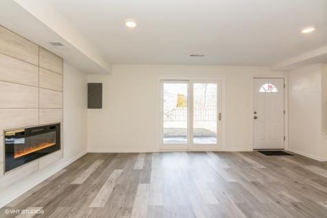 1142 East 159th Place South Holland IL 60473