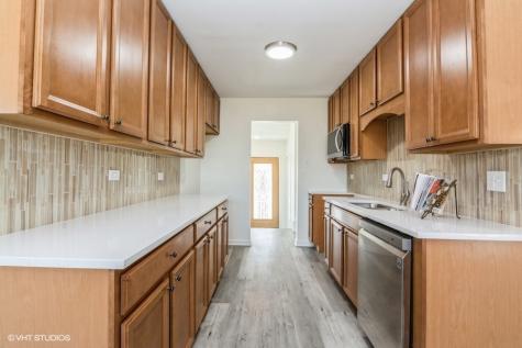 1142 East 159th Place South Holland IL 60473