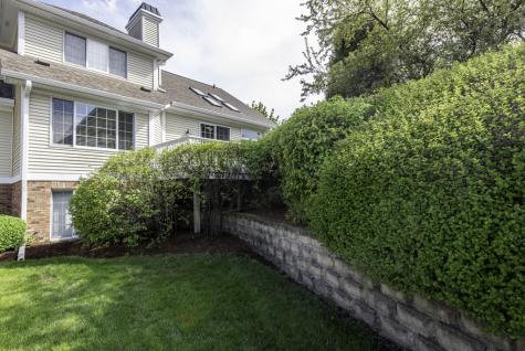 32958 North Stone Manor Drive Grayslake IL 60030