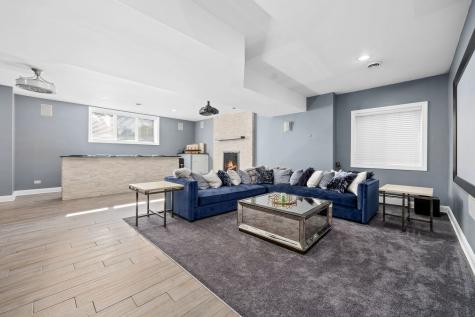 1 Bell Oak Lane Lemont IL 60439