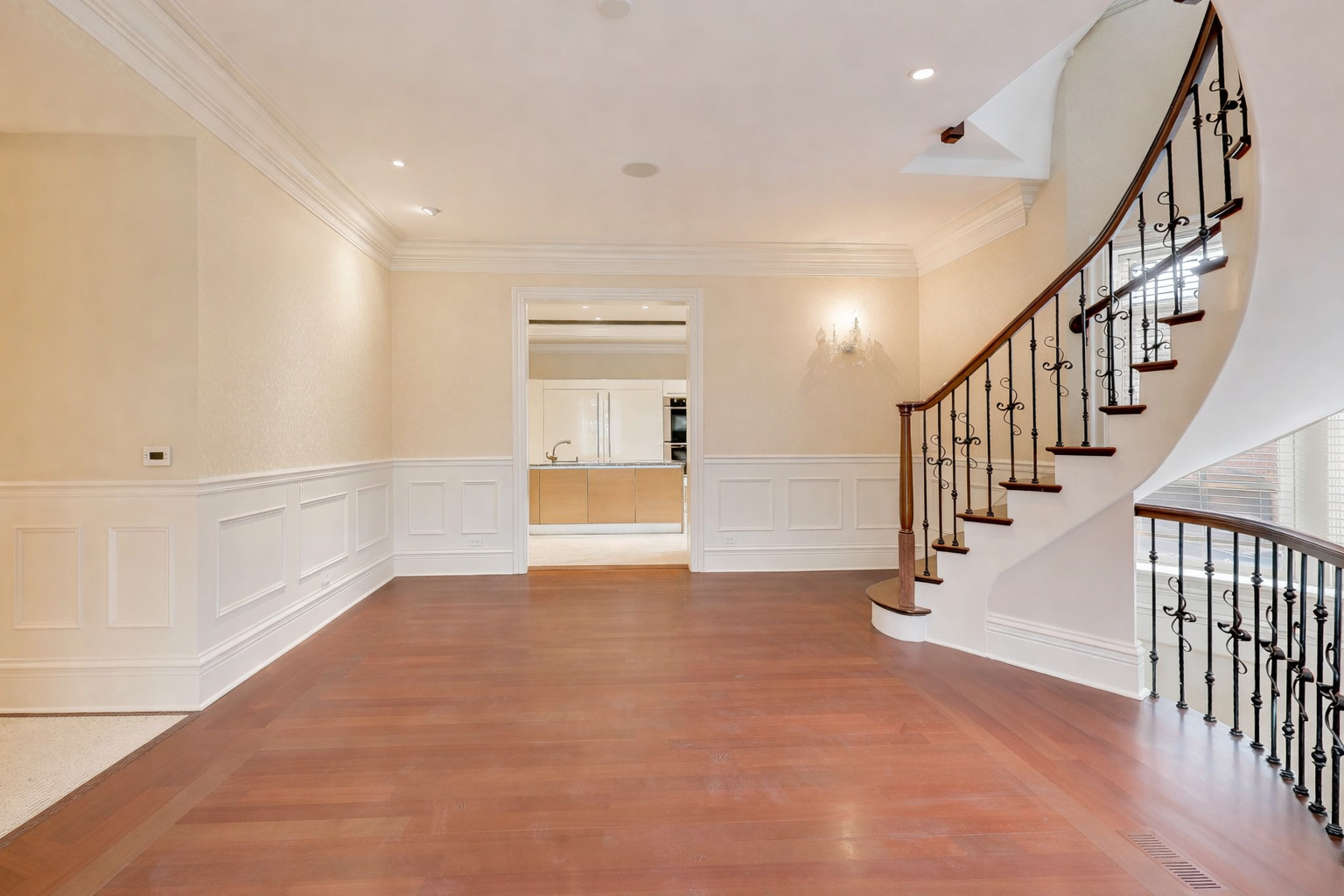 1718 West Wrightwood Avenue Chicago IL 60614