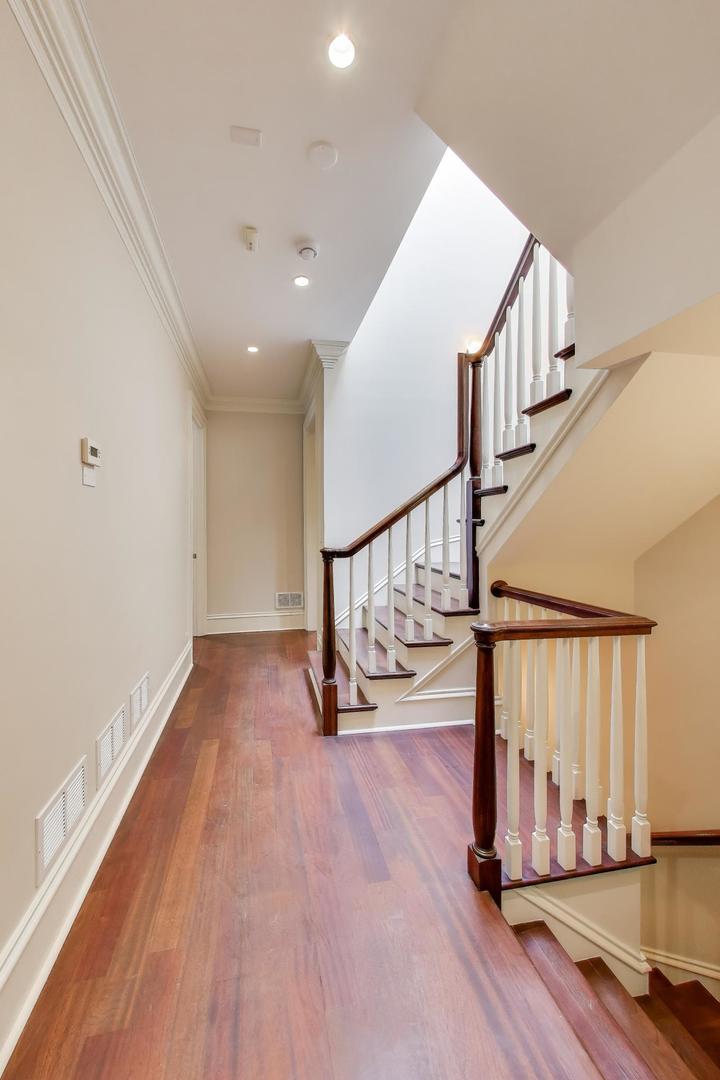 1718 West Wrightwood Avenue Chicago IL 60614