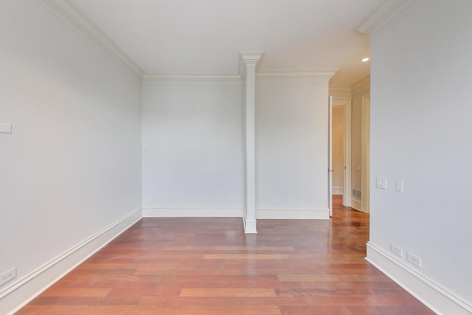 1718 West Wrightwood Avenue Chicago IL 60614