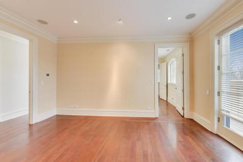 1718 West Wrightwood Avenue Chicago IL 60614