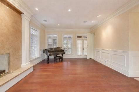 1718 West Wrightwood Avenue Chicago IL 60614