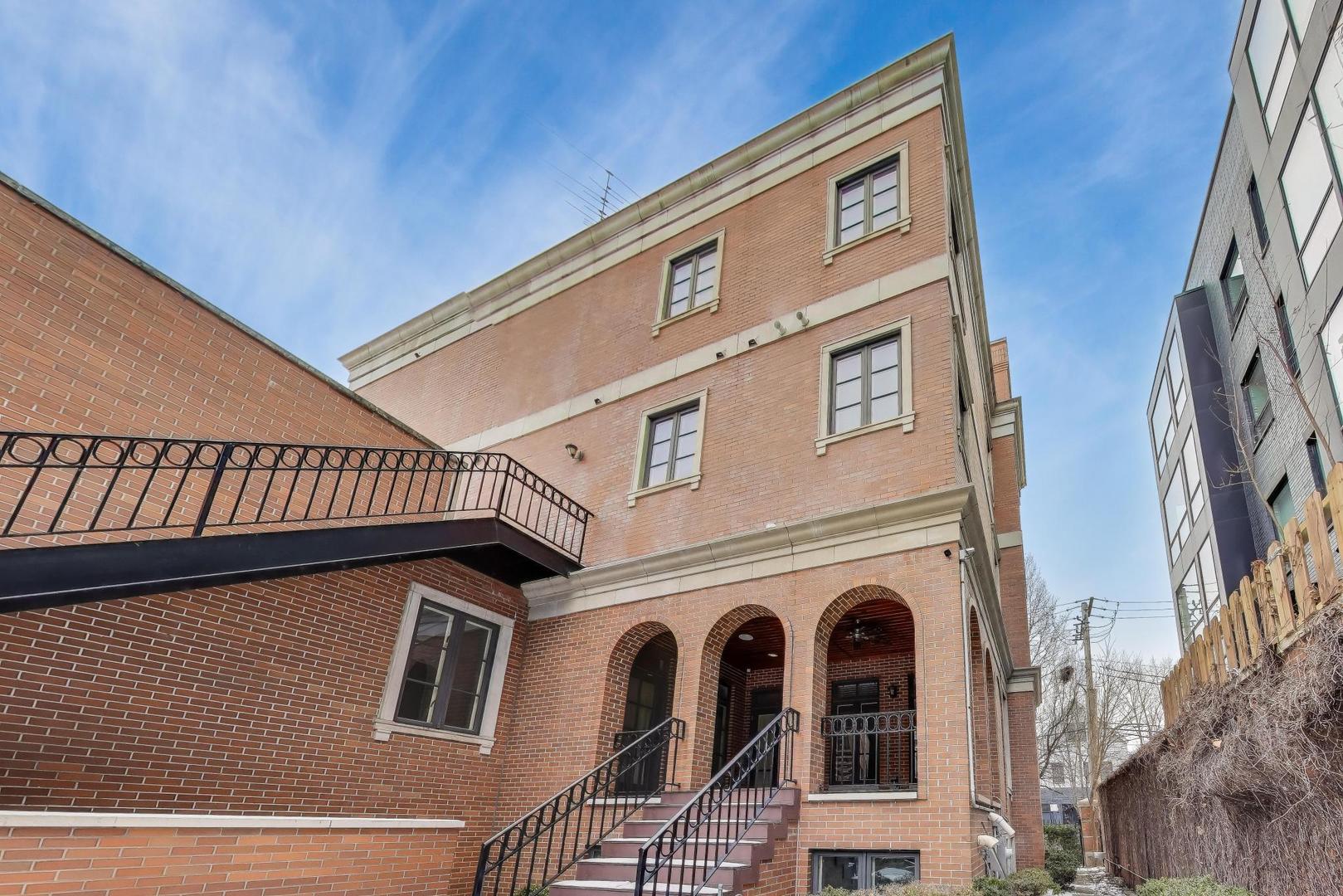 1718 West Wrightwood Avenue Chicago IL 60614