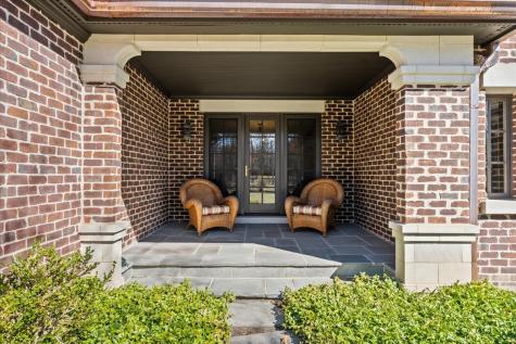936 East Ringwood Road Lake Forest IL 60045