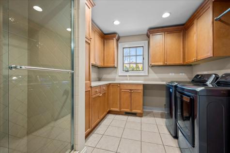 936 East Ringwood Road Lake Forest IL 60045