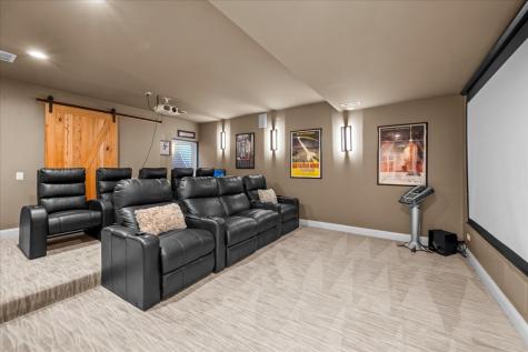 936 East Ringwood Road Lake Forest IL 60045