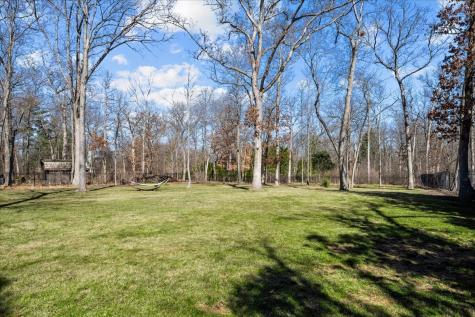 936 East Ringwood Road Lake Forest IL 60045