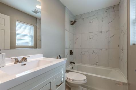 355 Woodhill Lane Lake Villa IL 60046
