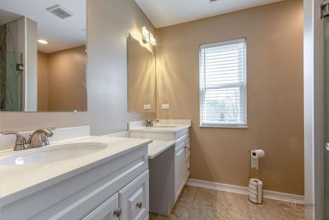 355 Woodhill Lane Lake Villa IL 60046