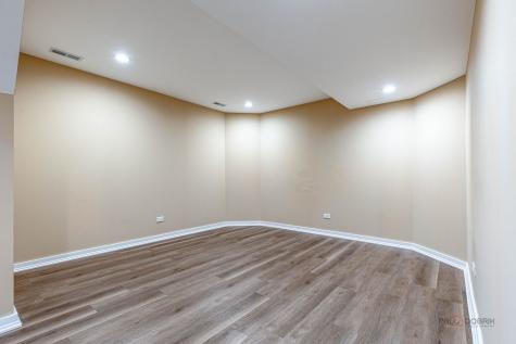 355 Woodhill Lane Lake Villa IL 60046