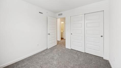 523 Yosemite Way Mundelein IL 60060