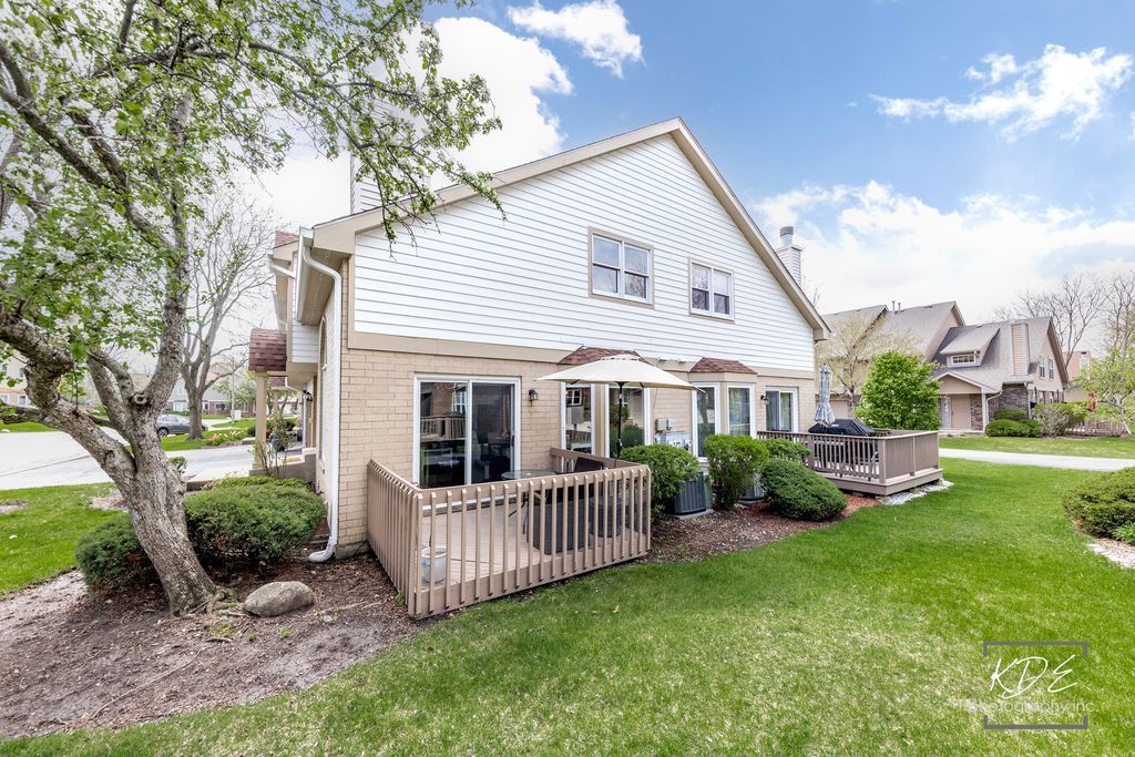 8026 Barrymore Drive Darien IL 60561