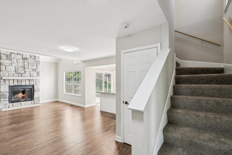 938 Chase Court Gurnee IL 60031