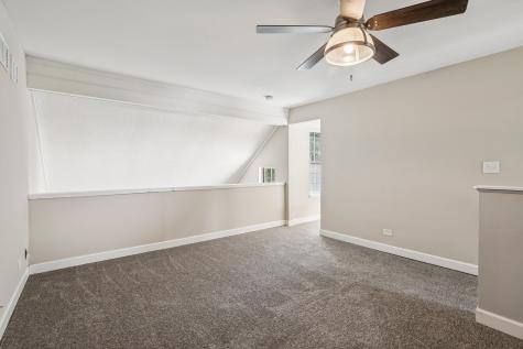 938 Chase Court Gurnee IL 60031