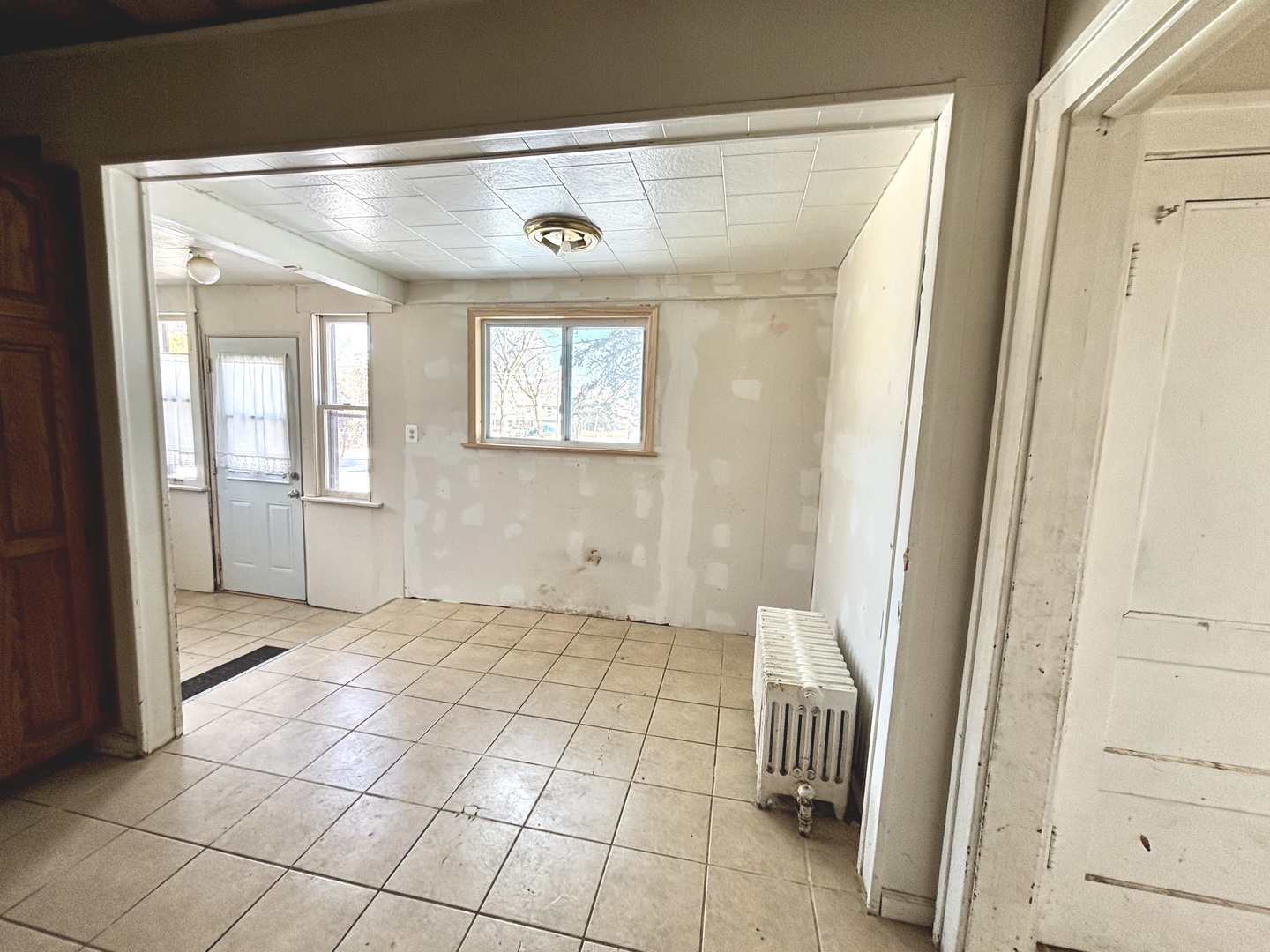 352 North Broadview Avenue Lombard IL 60148