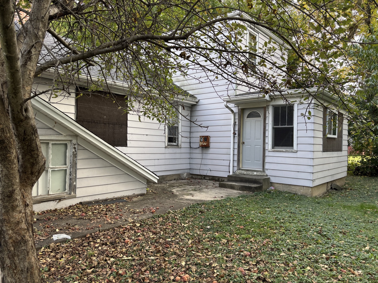 352 North Broadview Avenue Lombard IL 60148