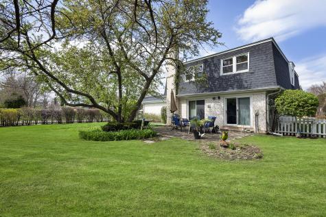 1255 Laurel Avenue Deerfield IL 60015
