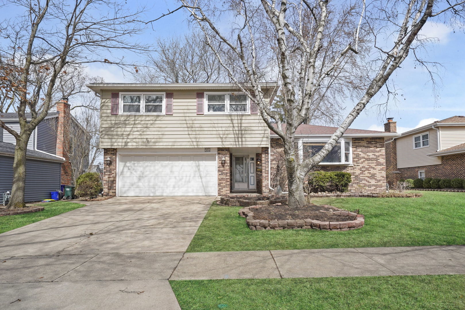 564 Harding Avenue Glen Ellyn IL 60137