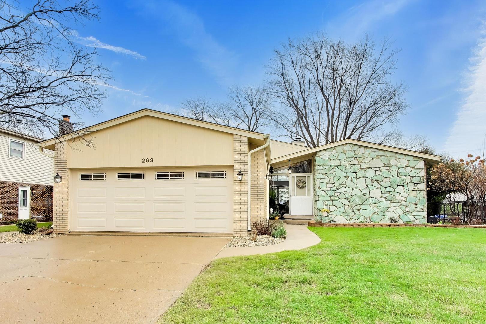 263 North Baynard Road Addison IL 60101