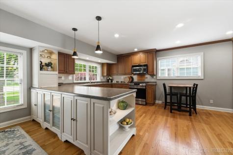 261 Main Street S Oswego IL 60543