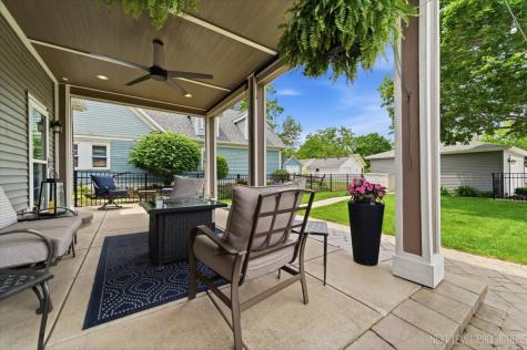 261 Main Street S Oswego IL 60543