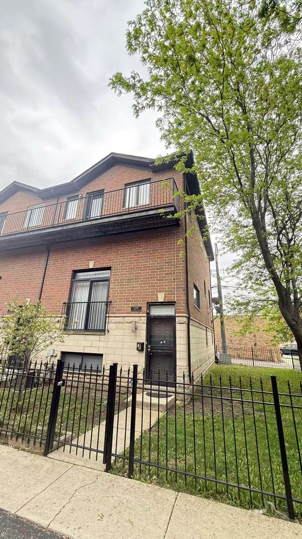 3355 South Archer Avenue Chicago IL 60608