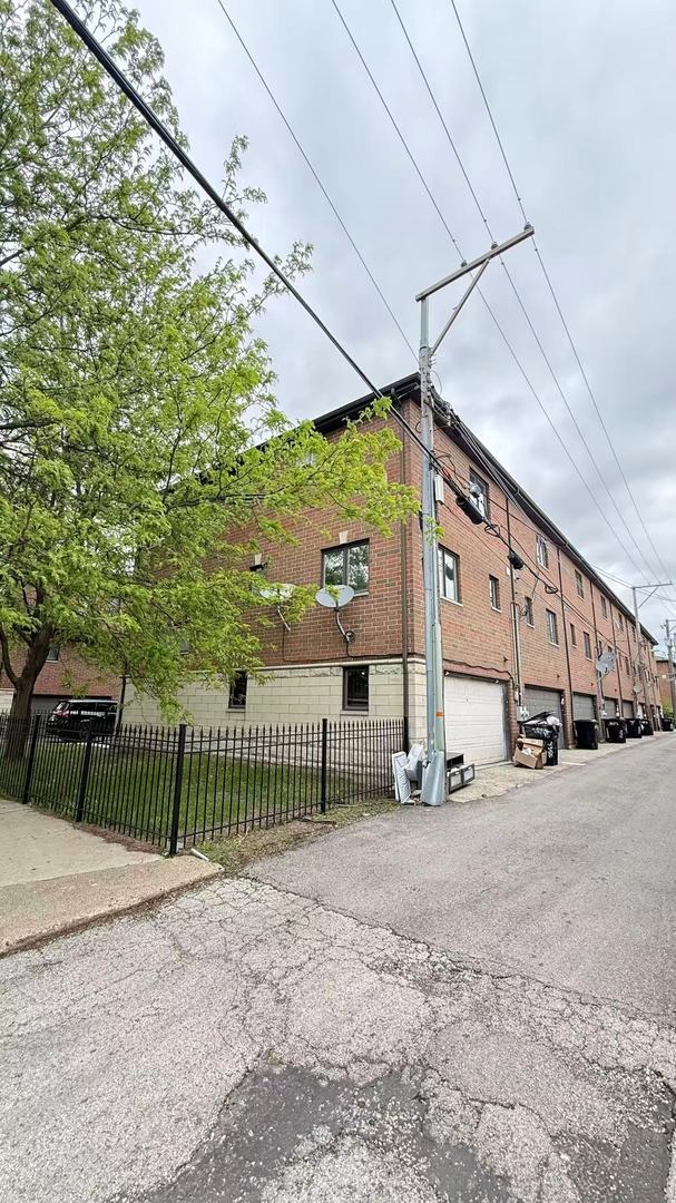 3355 South Archer Avenue Chicago IL 60608