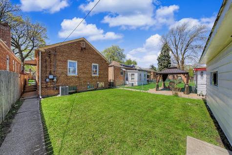 14223 South Wallace Avenue Riverdale IL 60827