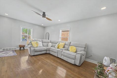 14223 South Wallace Avenue Riverdale IL 60827
