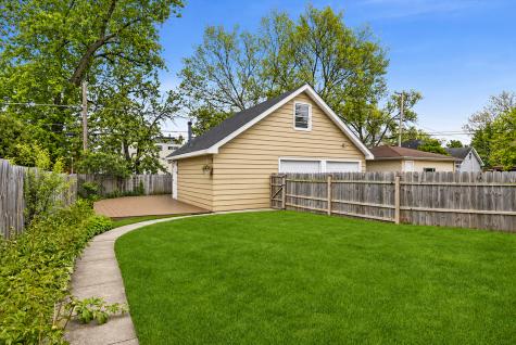 923 South Fairfield Avenue Elmhurst IL 60126