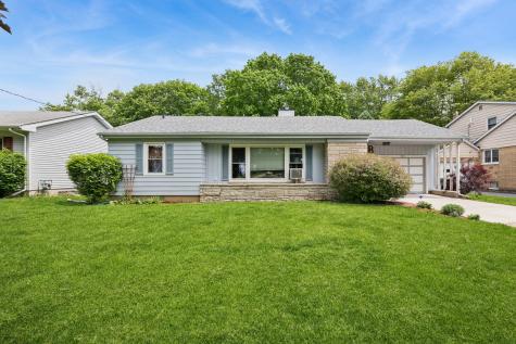 320 South Elm Street Waterman IL 60556