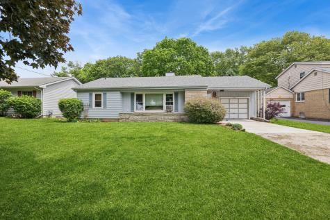 320 South Elm Street Waterman IL 60556