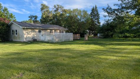 521 12TH Street Erie IL 61250
